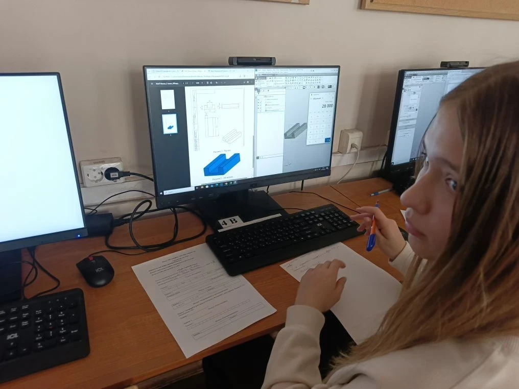 Программисты 1581 в финале ИТ-Марафона! 💻  Классы городского образовательного проекта "ИТ-вертикаль"