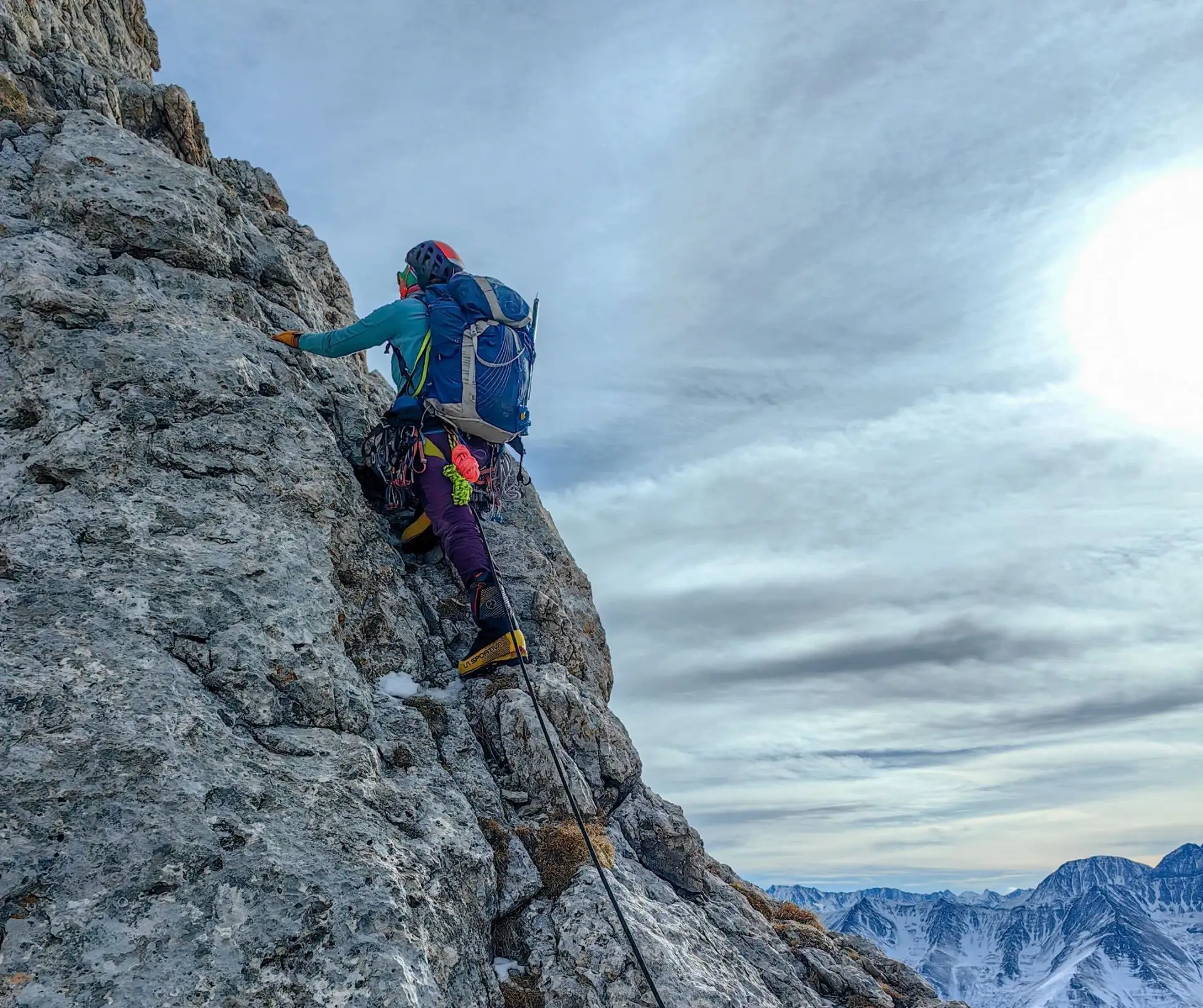 🏔 Альпинизм — вид спорта, который подразумевает преодоление естественных препятствий п...