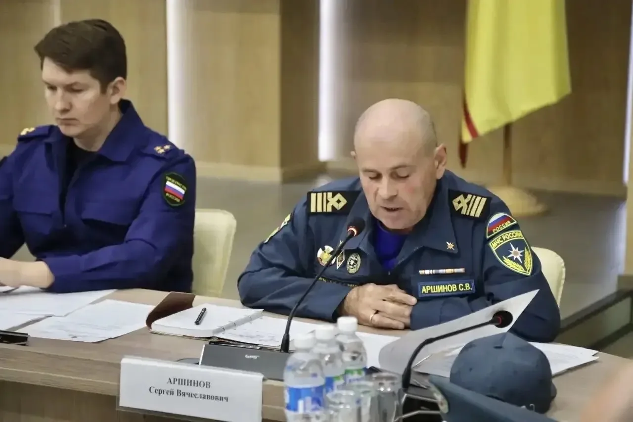 Дмитрий Захаров:  Провел совещание с начальниками управлений образования из городов и районов, а так