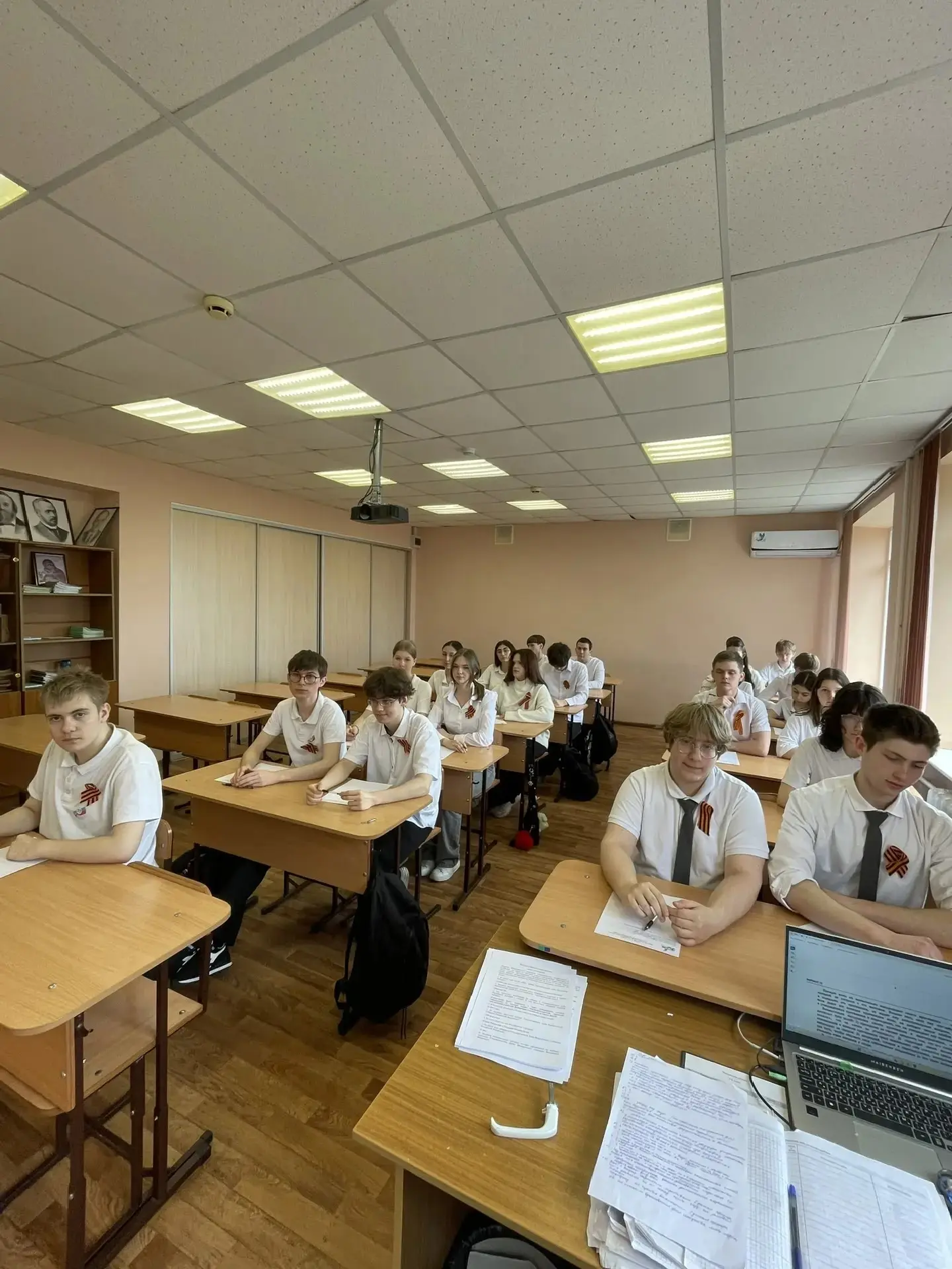 🗳️ 10 "А" класса проверил свою избирательную грамотность! 🗳️  Сегодня обучающиеся 10 "А" класса прин