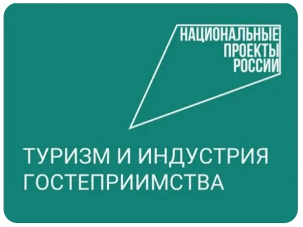 Один город — множество впечатлений: древняя лавра, незамерзающий водопад и усадьба с пе...