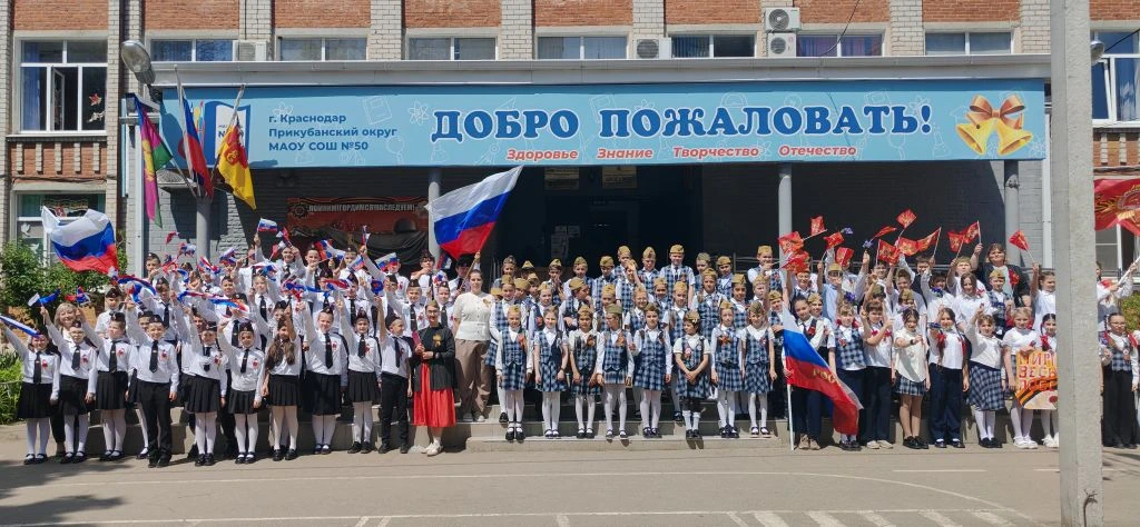 🇷🇺Неделя Победы в нашей школе продолжается!  В эти дни мы с особым трепетом вспоминаем героев, подар
