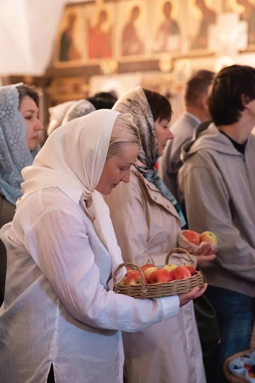 «Свет Христов просвещает всех».