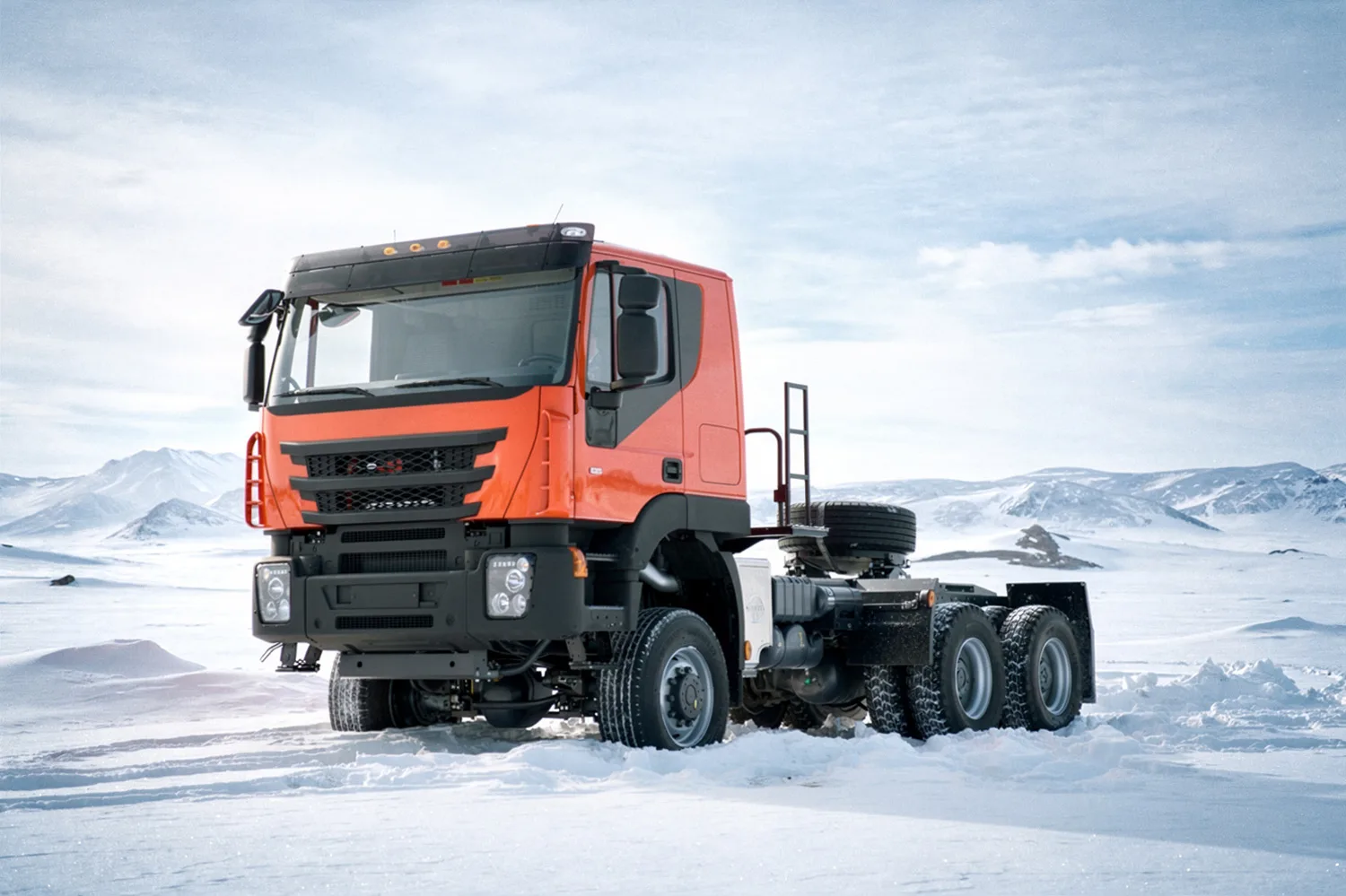 АМТ 6×6 отправится покорять Север

Другая важная новинка компании АМТ — самый мощный в линейке полно