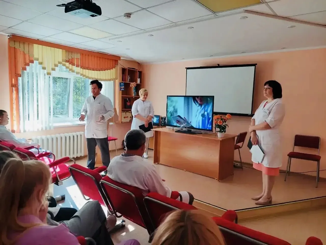 💐Торжественное мероприятие в преддверии Дня медицинского работника прошло сегодня 

В адрес коллект
