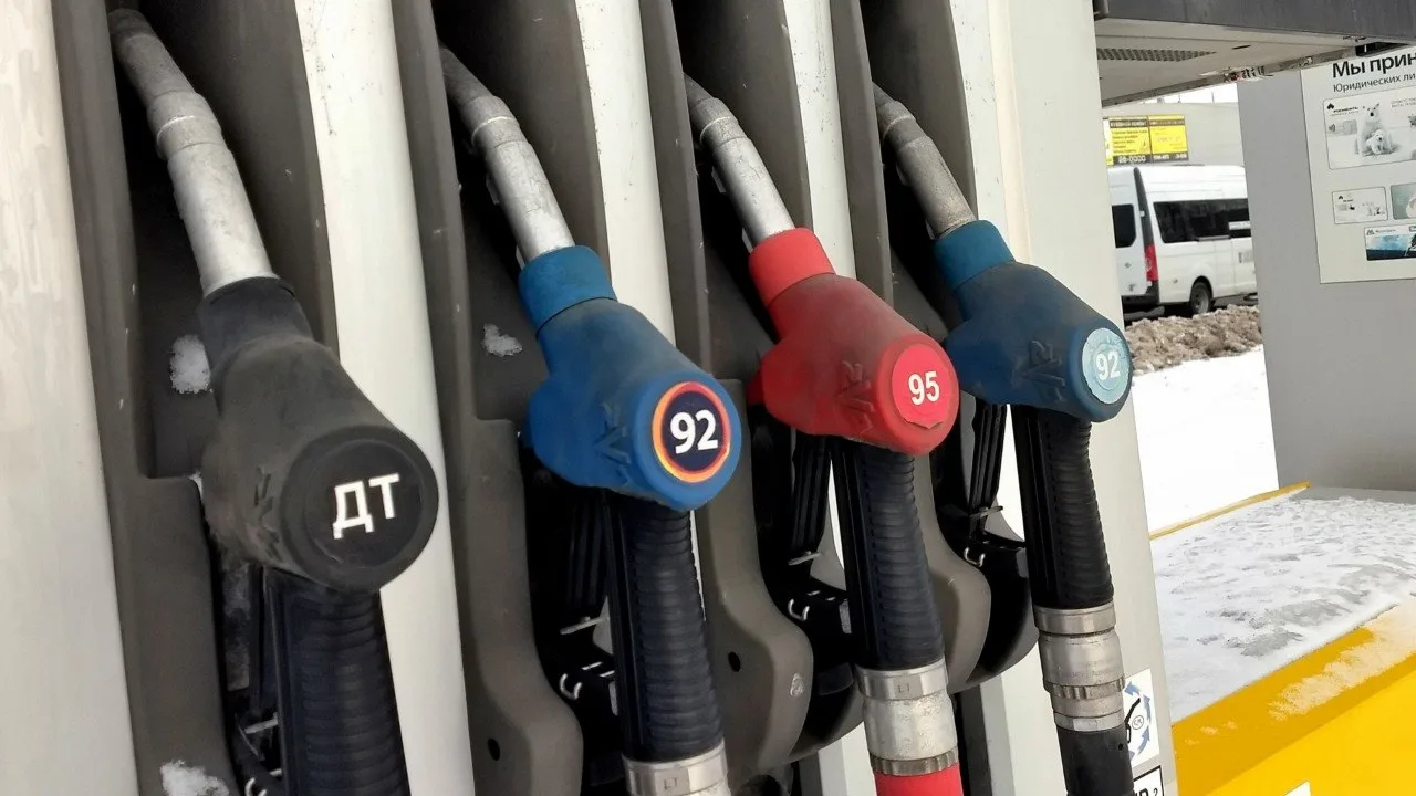 ⛽ Бензина на рынке станет больше: первую импортную партию уже продали на бирже