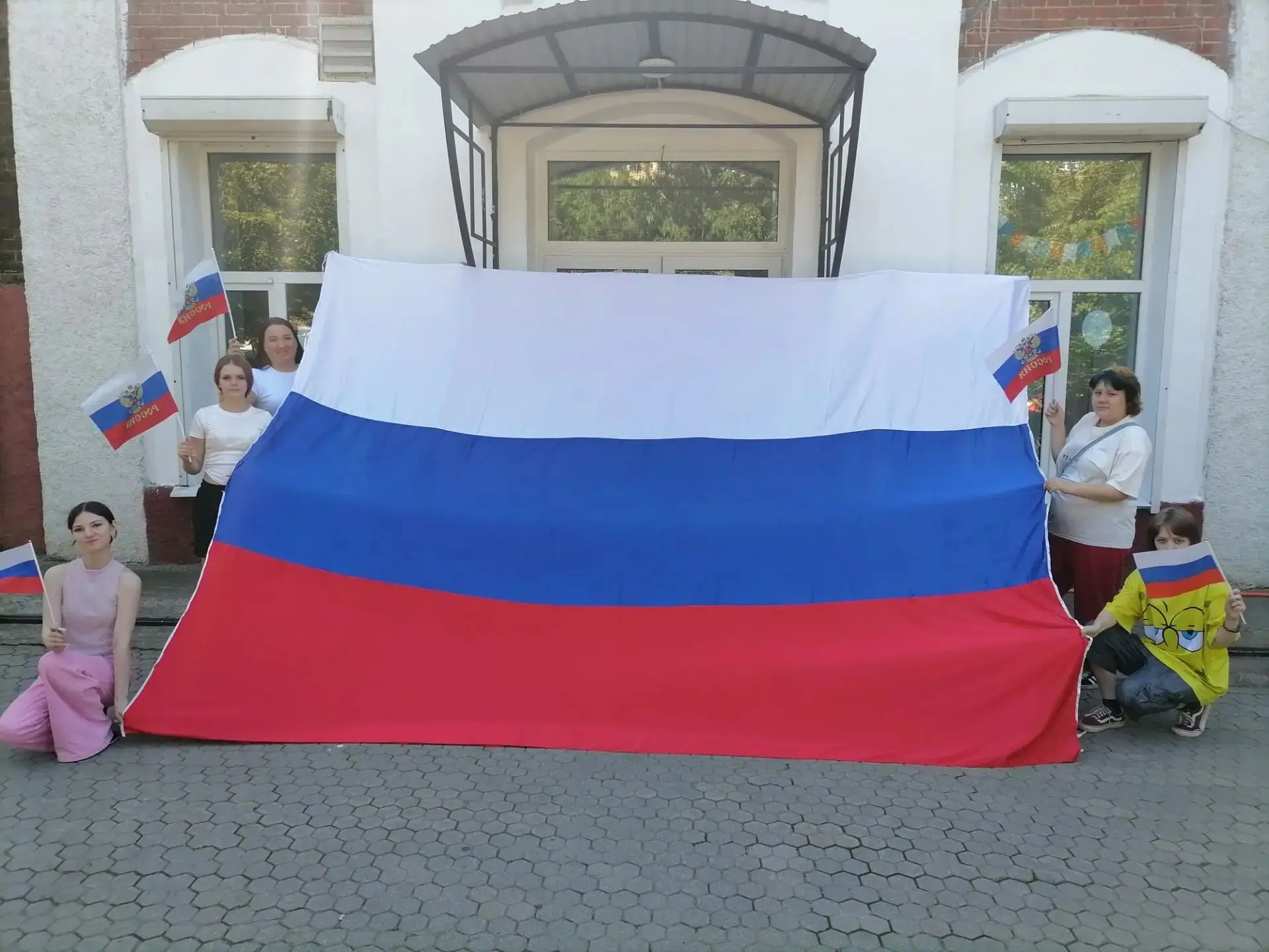 22 августа наша страна отмечает важный праздник — День Российского флага. Это не просто...