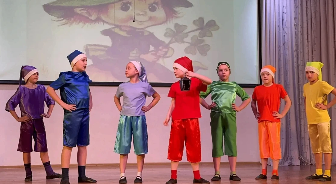 🎭 Наши таланты покоряют город! 5 марта на сцене городского конкурса «Театр нашего детства» было жарк