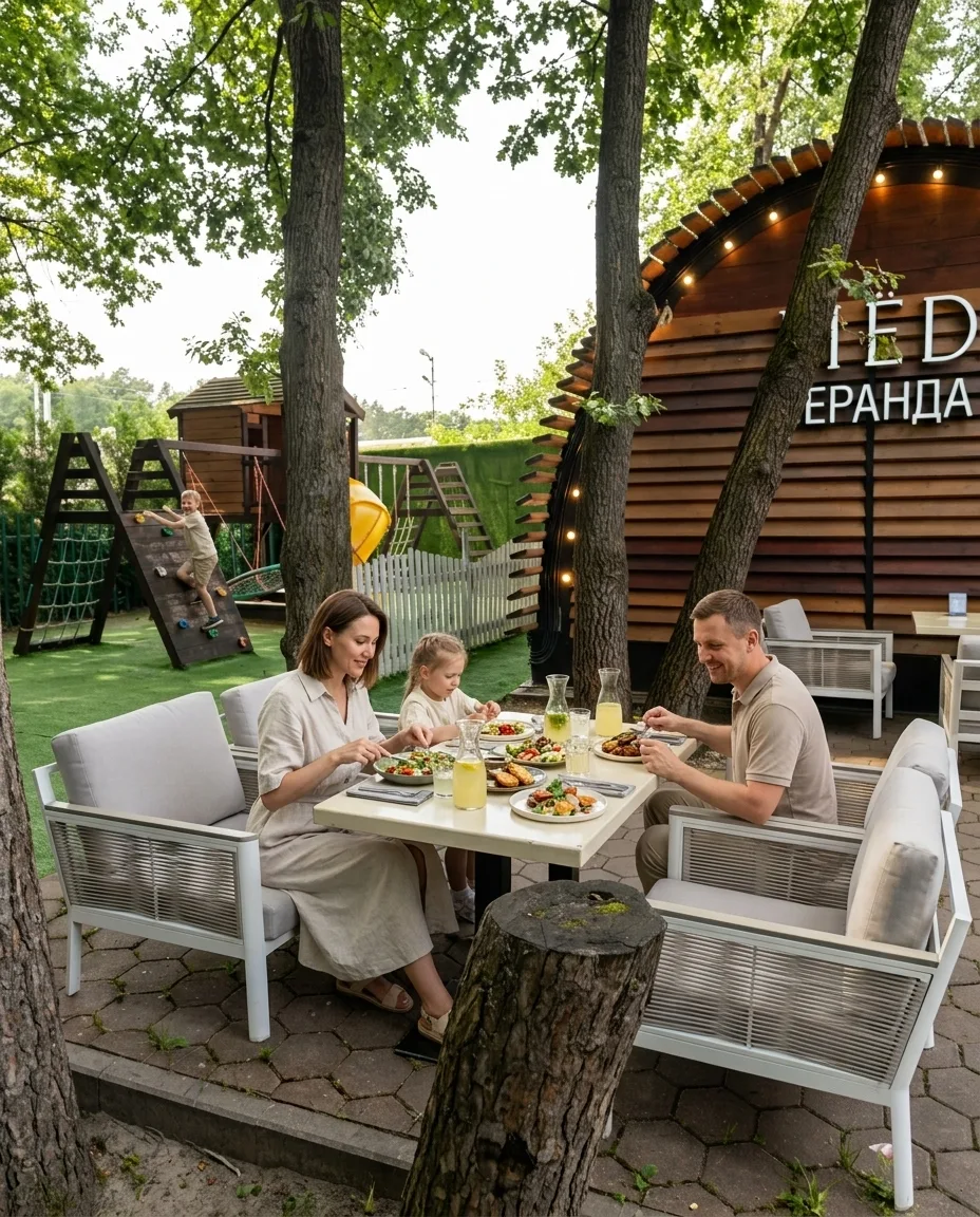 Понедельник. Семейный отдых в парке «Ёлочки» 🌿
