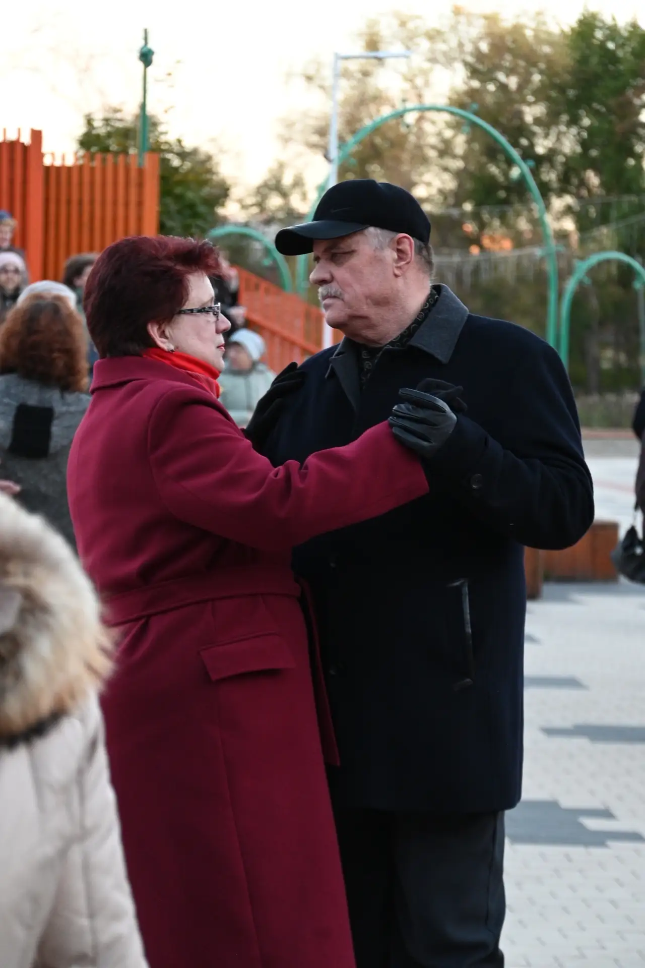 На фестивальной площади Арзамаса отметили День старшего поколения 🎶