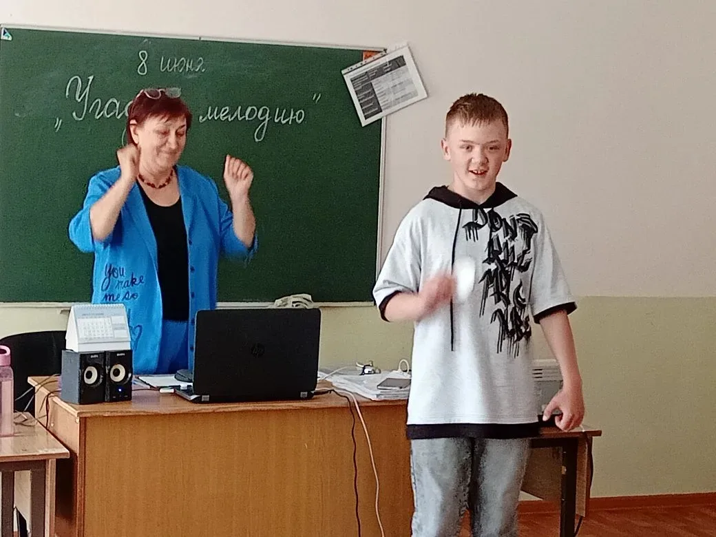 🎶 Музыкальный марафон в нашем лагере: «Угадай мелодию. Песни о дружбе»! 🎶