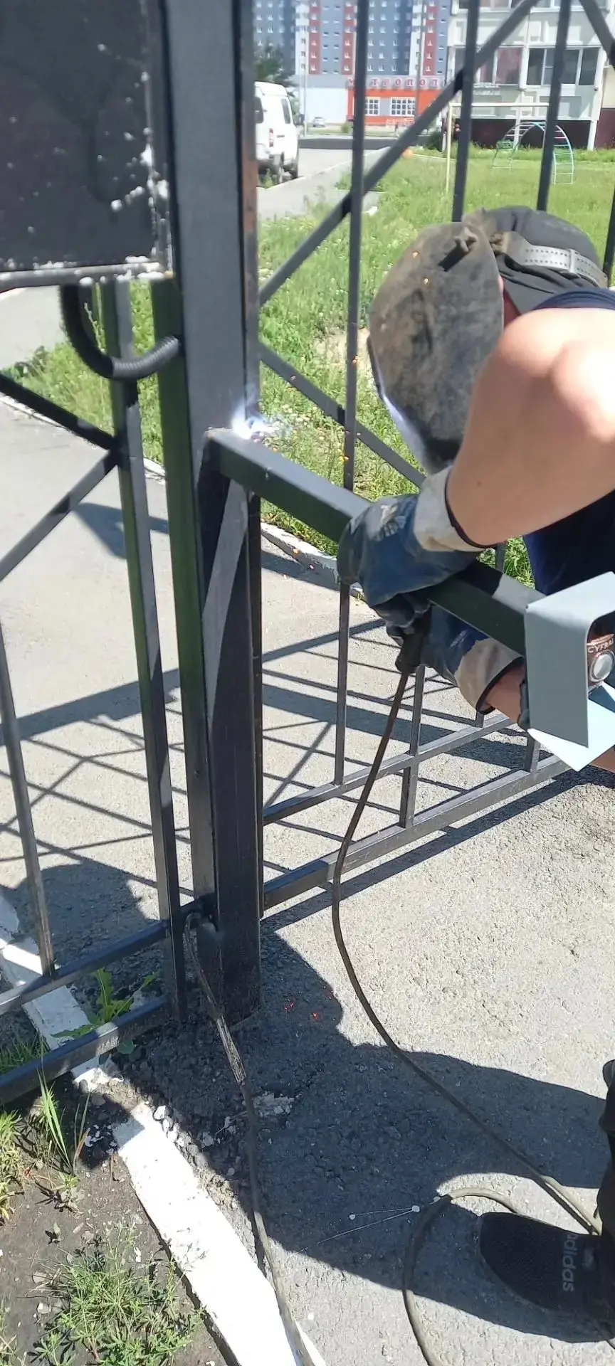Уважаемые жители!

📍7 микрорайон, дом 26

✅👨‍🏭Выполнены сварочные работы по ремонту планки где ра