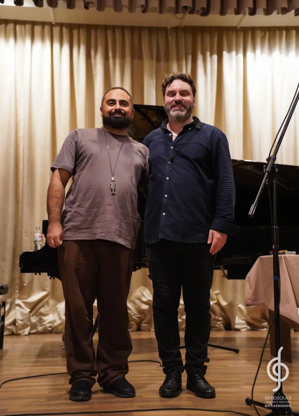 И вновь на сцене Орловской государственной филармонии Антон Котиков в тандеме с Тони Ка...