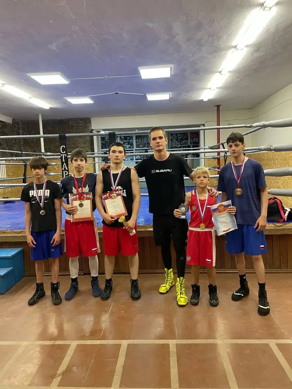 🥊 Кисловодские боксёры завоевали пять медалей на турнире ко Дню России.

Открытый турнир по боксу п