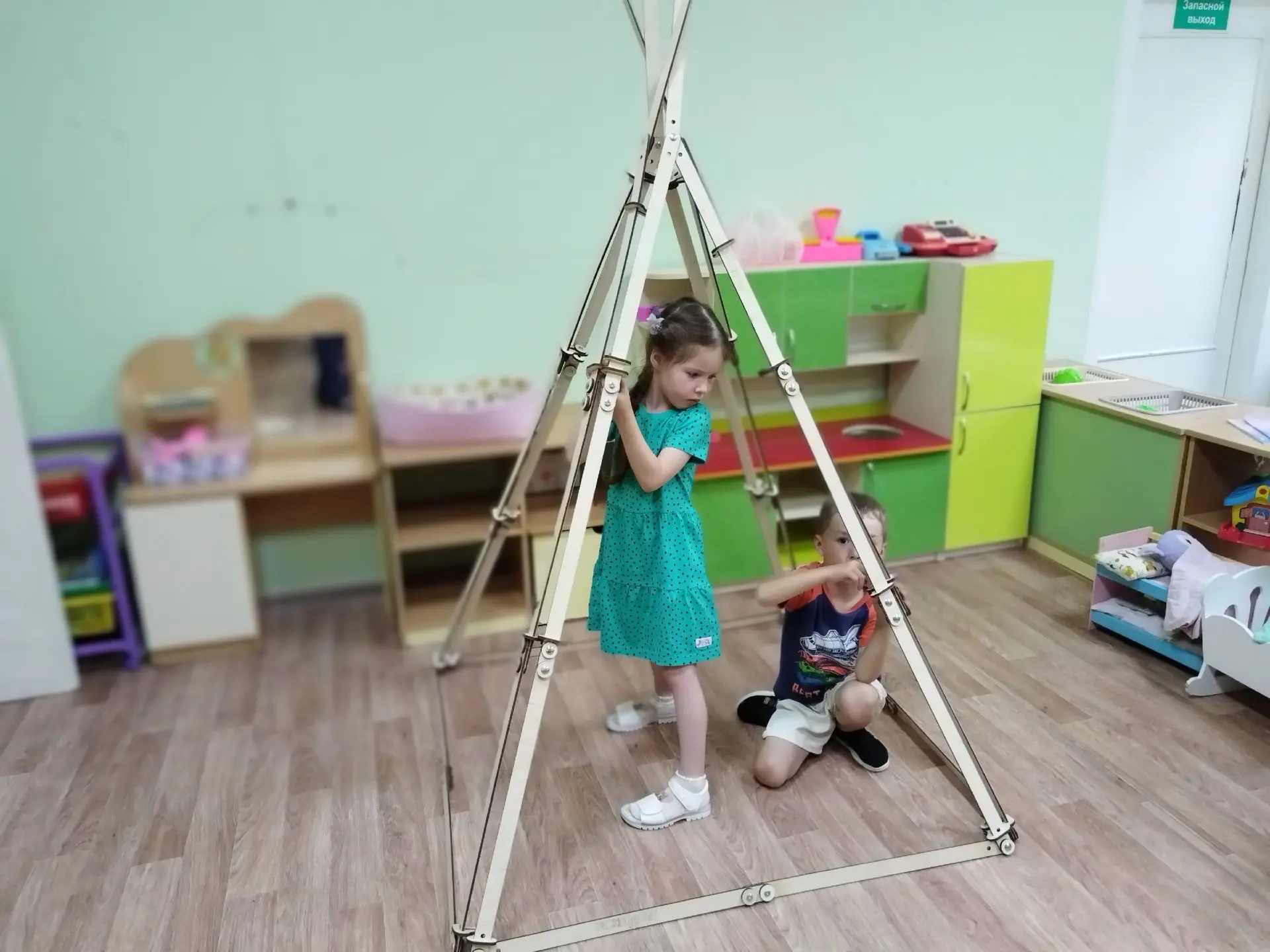 «Домиксы»: юные архитекторы строят собственный мир.
В нашем детском саду появился удивительный помощ