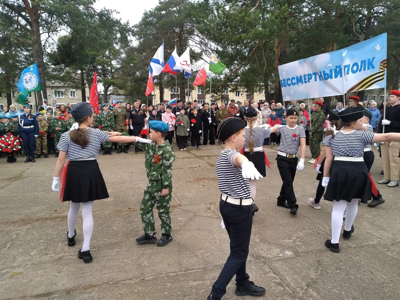 Митинг 9 мая "И пусть поколения помнят"