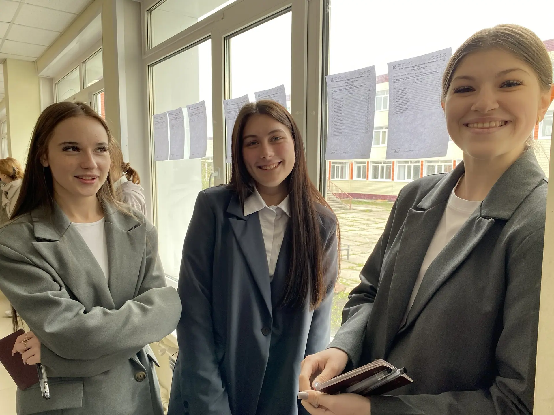 В Красноярском крае продолжается основная волна ЕГЭ. 
🔢Сегодня выпускники сдают экзамены по профиль