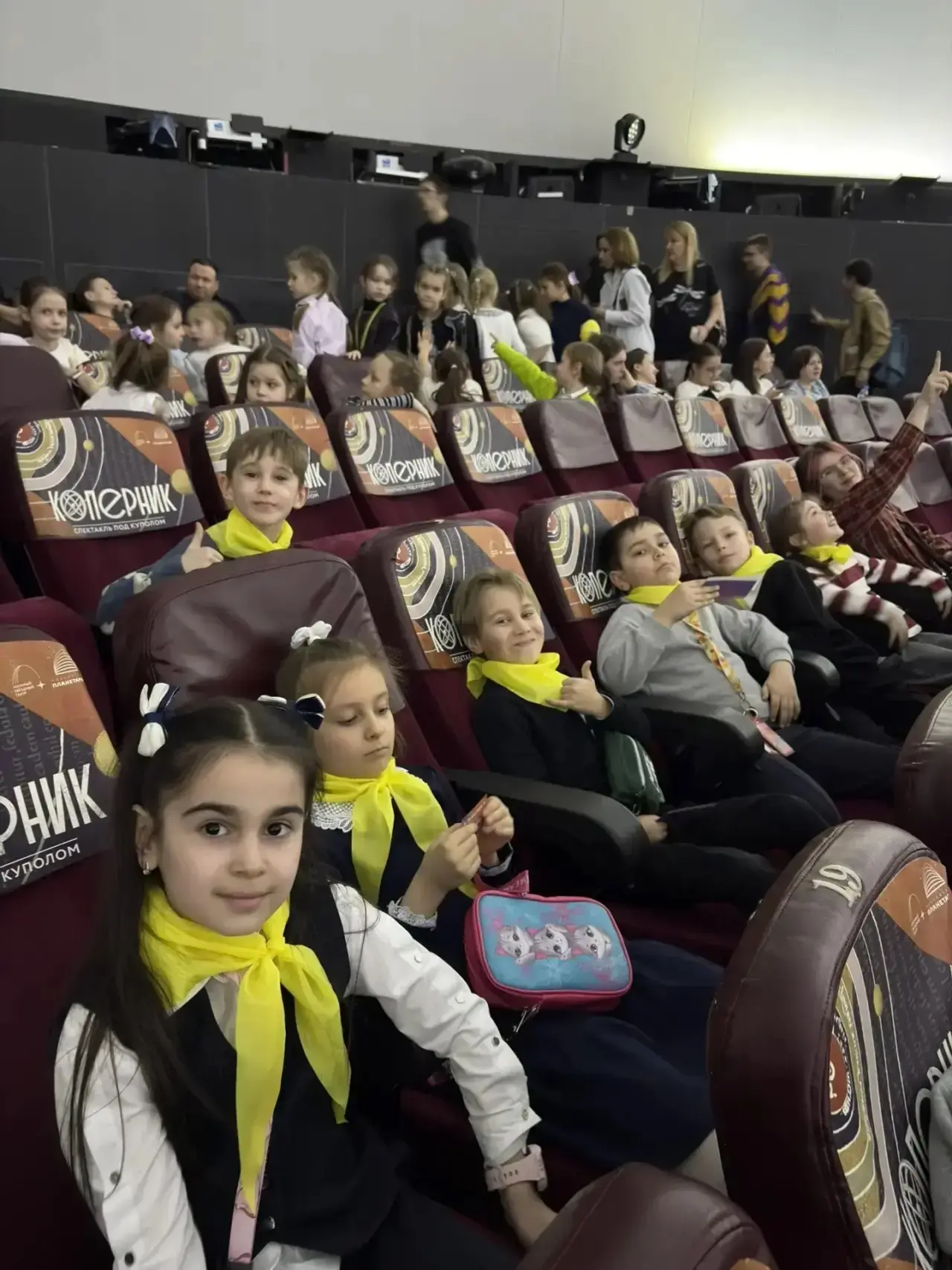🚀 2 «Б» класс побывал в Московском планетарии!  👩‍🏫 Подробностями с нами поделилась классный руковод
