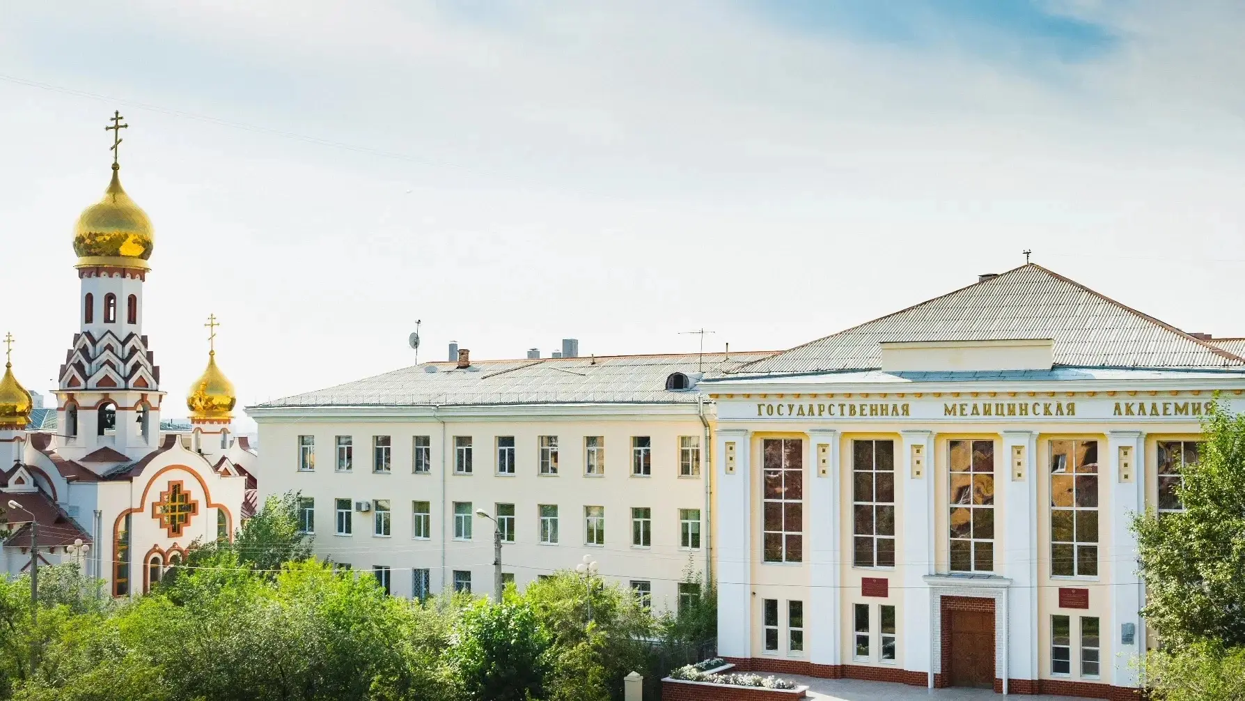 113 наших медалистов и два стобалльника приняли решение отдать оригиналы документов для...