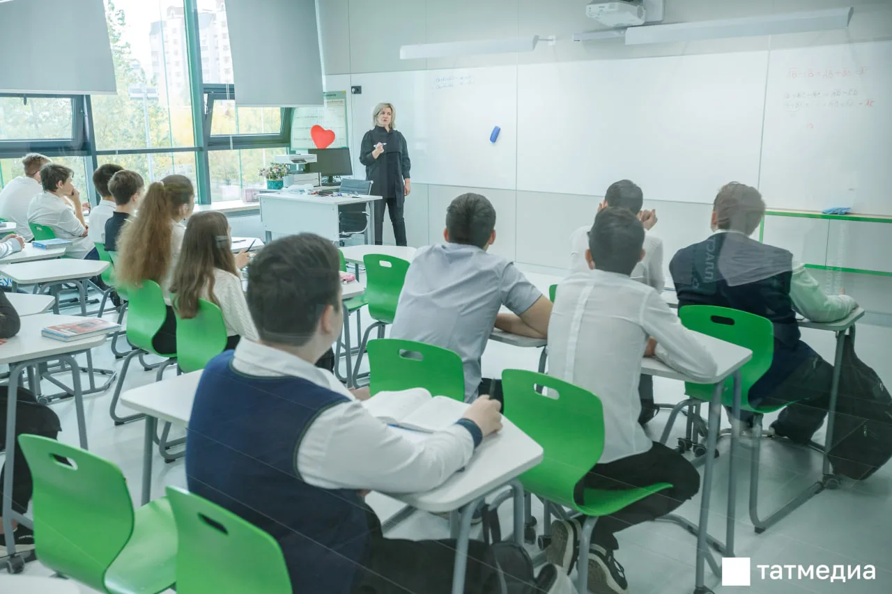 👩‍🏫👛В Татарстане учредили крупные премии для учителей физики и химии