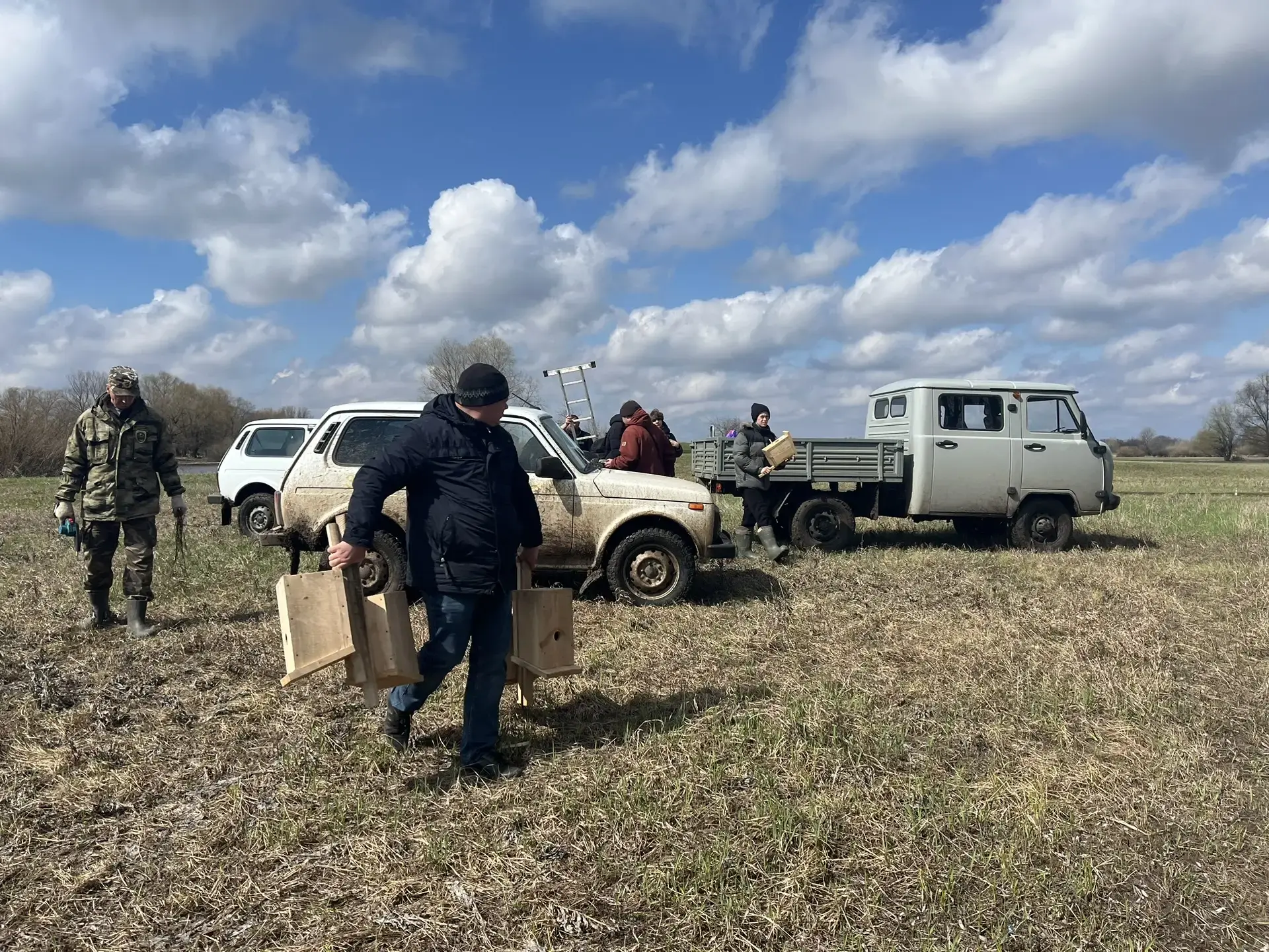 В заказнике «Центральный» разместили сделанные школьниками скворечники   В заказнике «Центральный» р