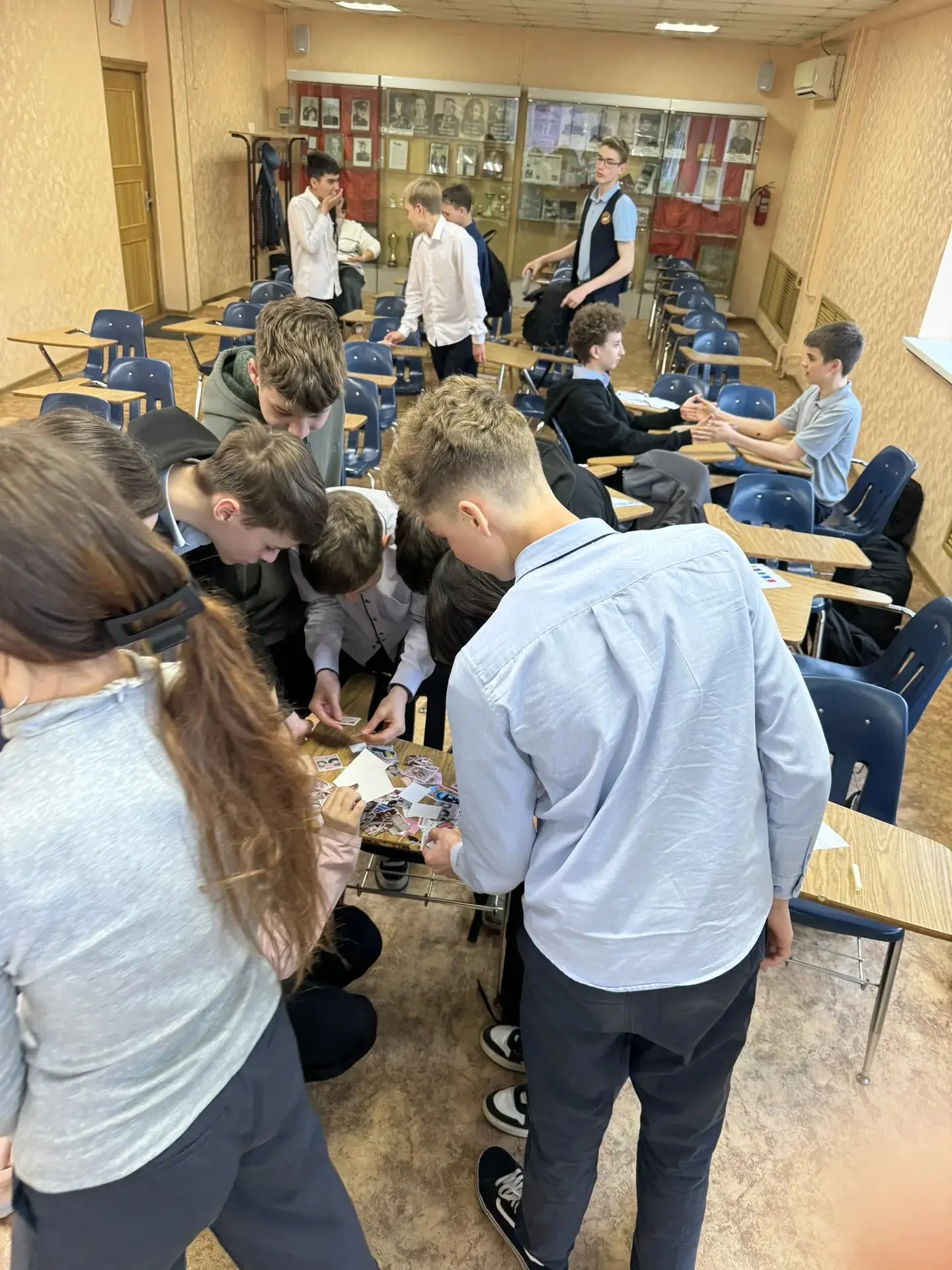 Может ли подросток в свои 14 лет влиять на свой будущий успех в 25-30 лет?  Может и делает это. Прав