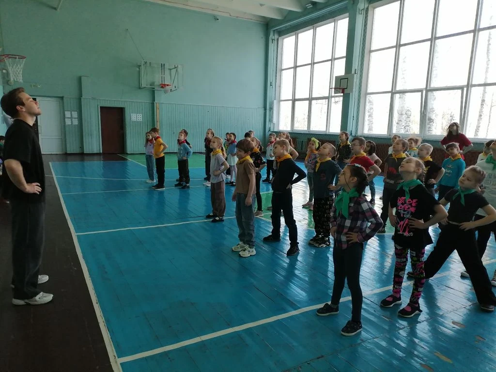 Встречаем весну ярко: лагерь «Солнышко» открыт! 30 марта в нашей школе началось самое долгожданное с