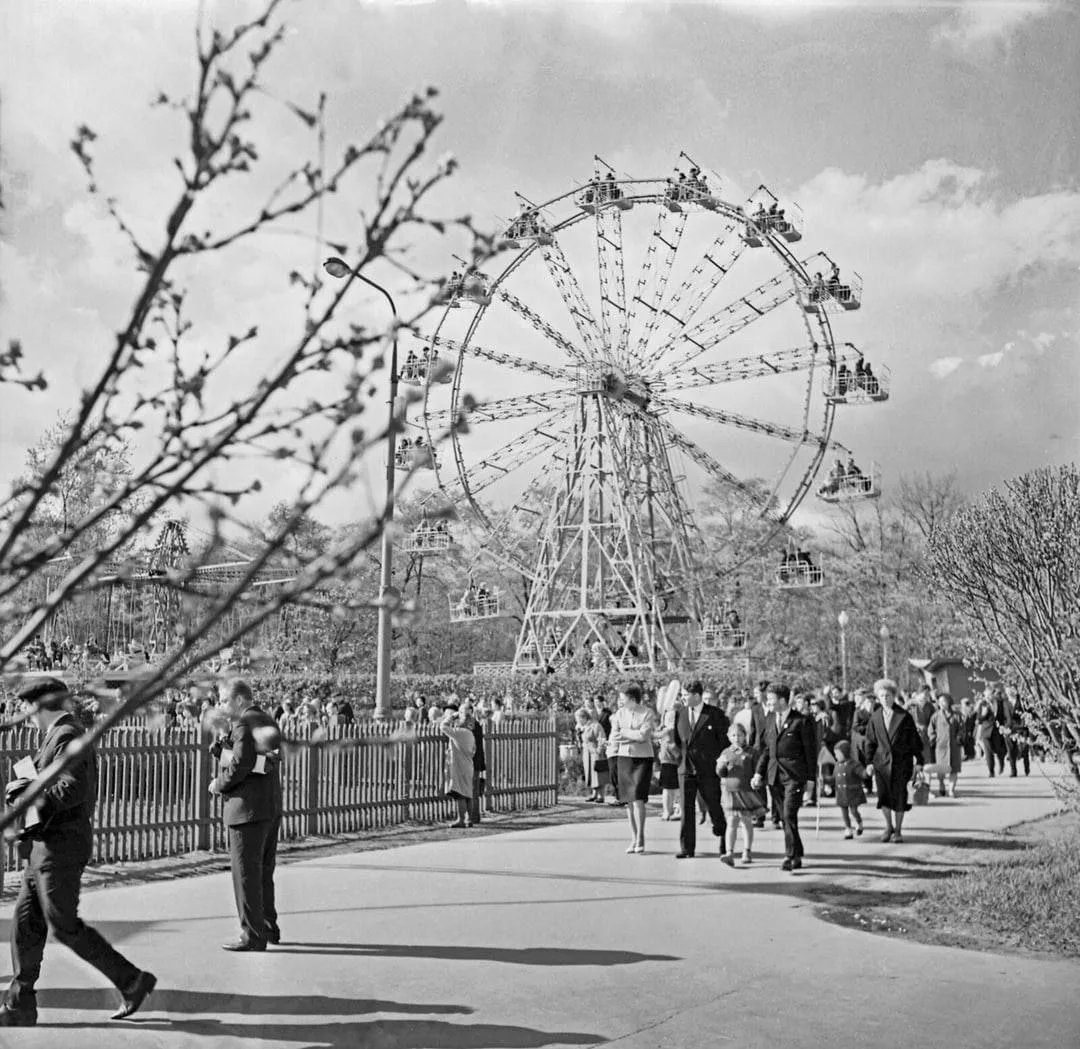 Весна в парке Сокольники, 1969 год.