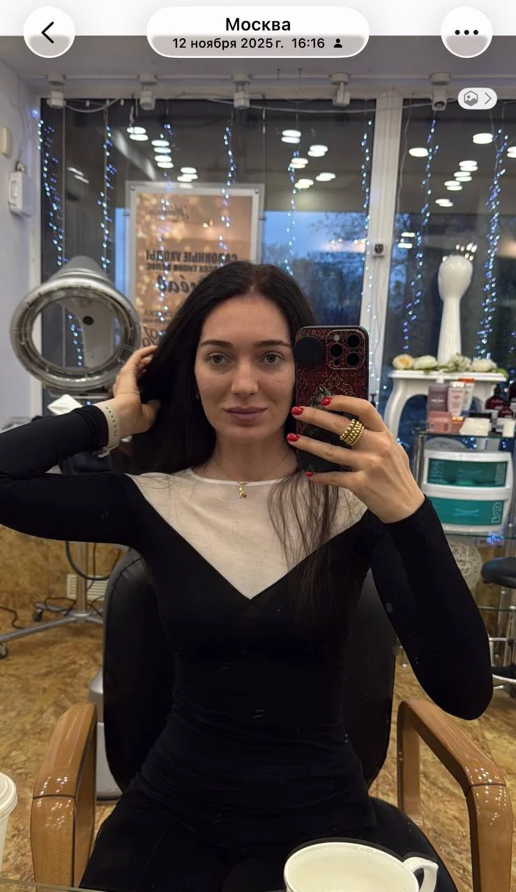 Кажется зря быканула на RF…
Я смотрю на свое лицо осенью и зимой. За это время было сделано:
Пилинги