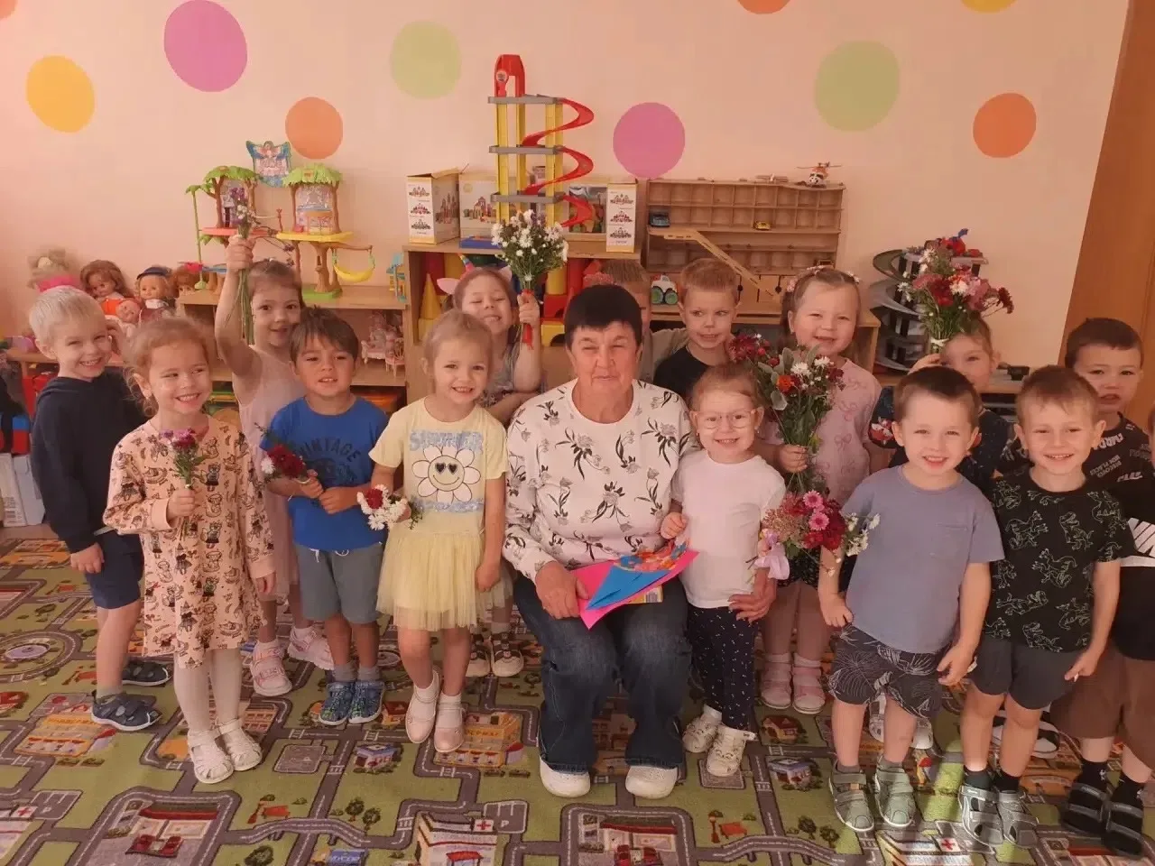 🎉 Дорогие наши бабушки и дедушки!