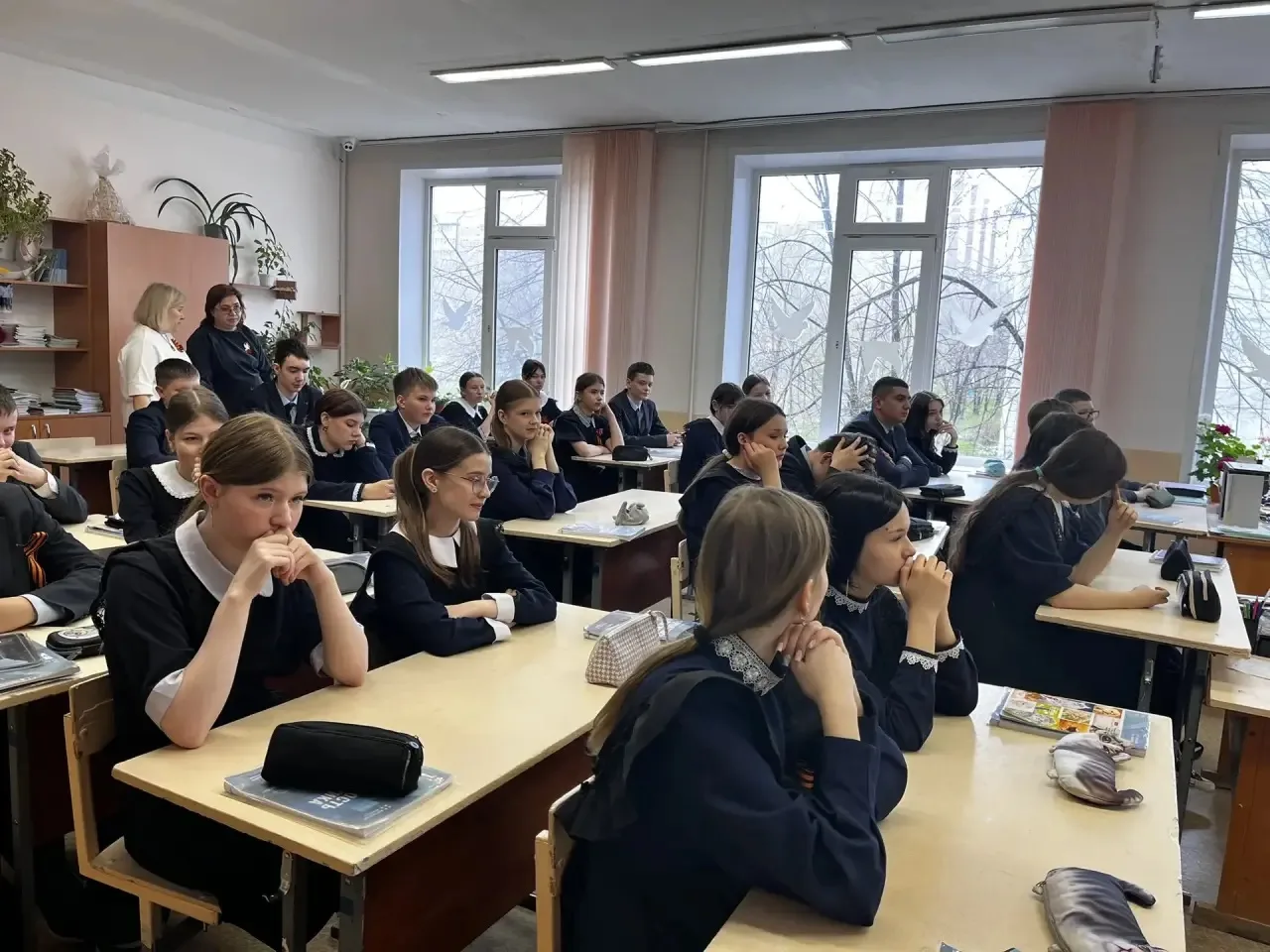 🇷🇺 Сегодня в нашей школе у 7Б класса прошёл увлекательный урок по налоговой грамотности!  📚 Представ
