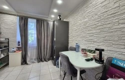 Продам 2-к. квартиру, 48 м², 2/5 эт., ул. Б. Димитрова, 48а