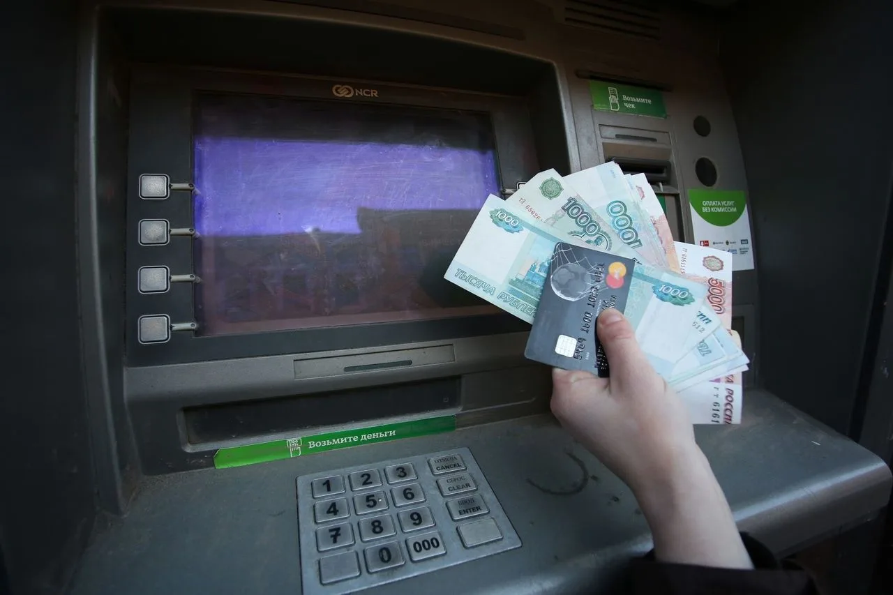 В ВЫШНЕМ ВОЛОЧКЕ МУЖЧИНА ОФОРМИЛ КРЕДИТЫ НА БЫВШУЮ СУПРУГУ,  НАХОДЯЩУЮСЯ В ДЕКРЕТЕ
 
👮Следствием МО