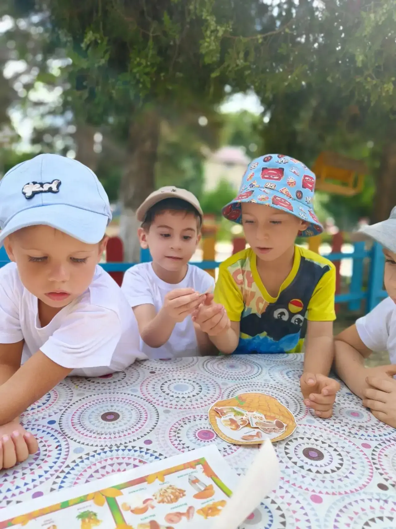 ⭐️Эта неделя в группе «Звёздочки» текла звонким весенним ручьём, унося детей то в дрему...