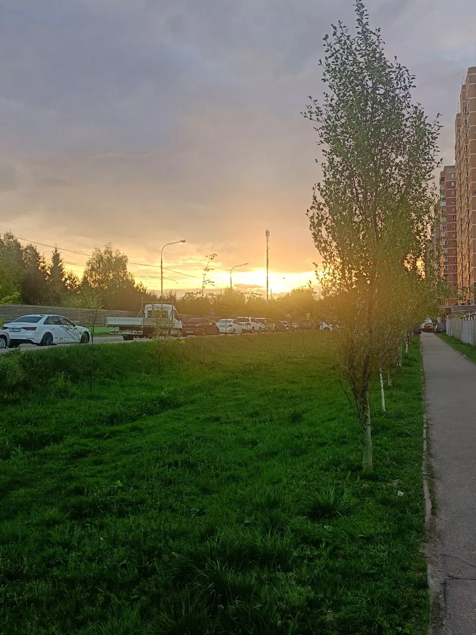 Звенигород. Утро. ☀️  Городской телеграм: https://t.me/zvenigorod8   Звенигород в MAX: https://max.r