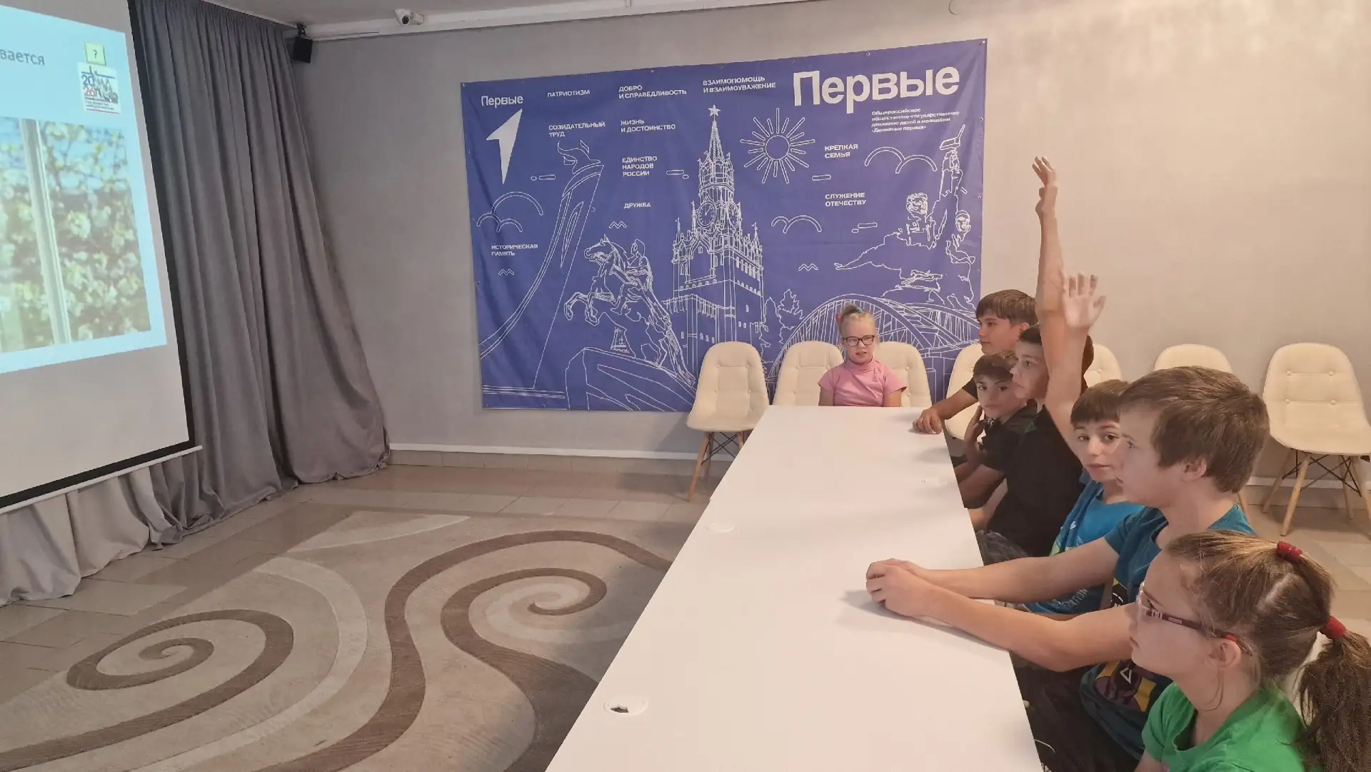 Интеллектуальная викторина "Кто это придумал и зачем?" прошла в популярном телевизионно...