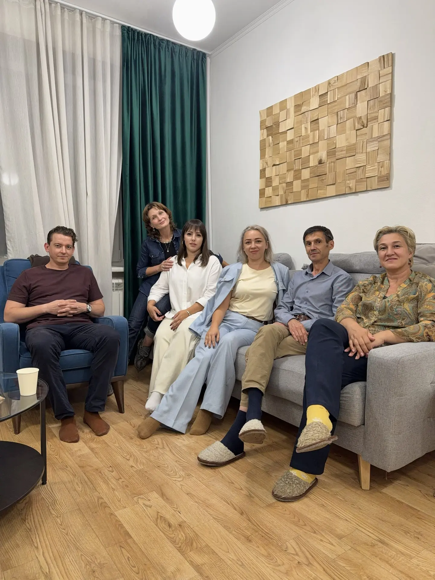 Сегодня была на встрече коллег-психологов. Говорили про текущее состояние и про ресурс.