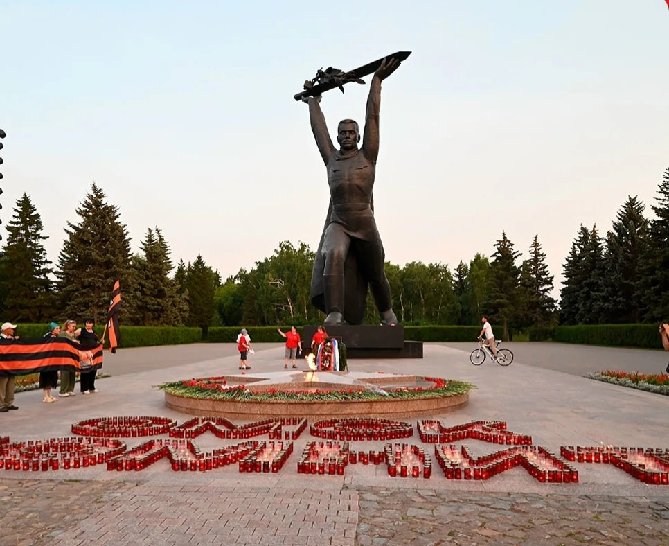🥀 85 лет. Омск помнит.

Фото пресс-службы регионального отделения "Единой России".