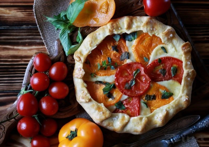 👩‍🍳 Галета с томатами и брынзой