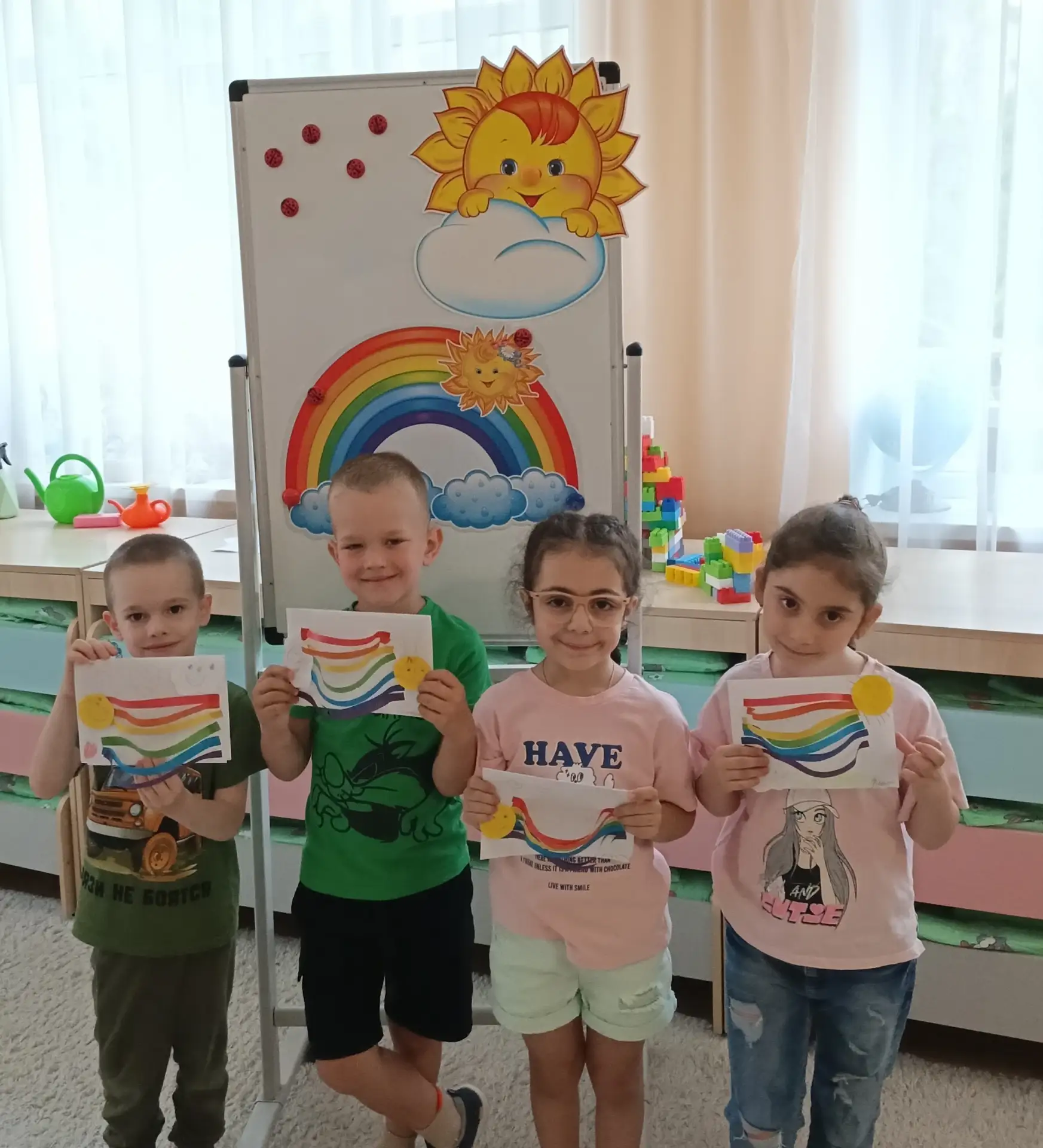 В старшей группе "Непоседы"  прошел удивительный, красочный и познавательный тематический день, посв