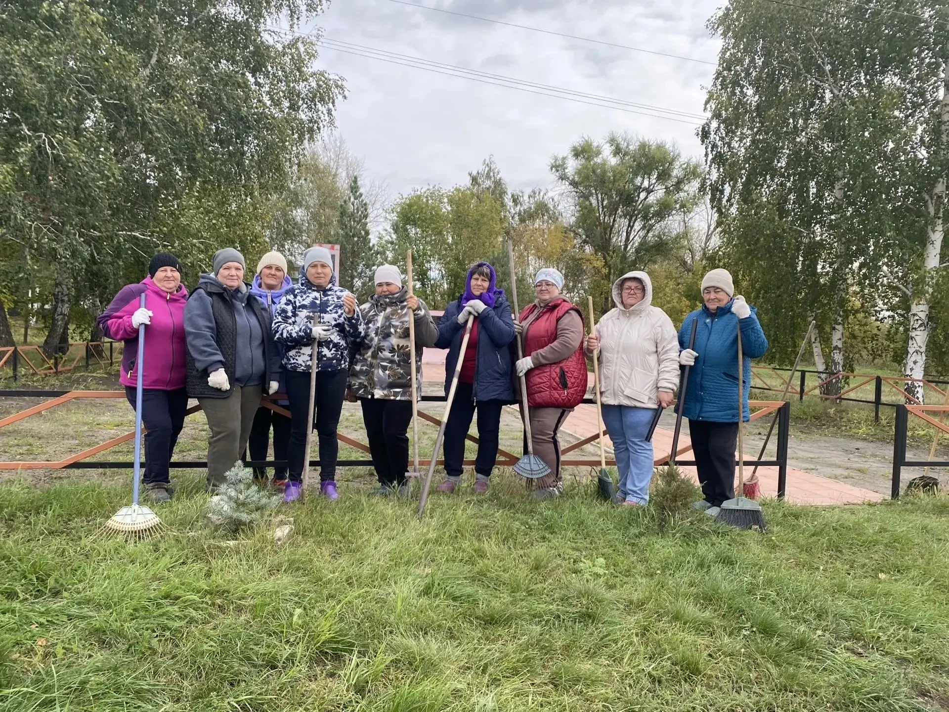 🍂На общеобластной субботник вышли жители Екатериновского района