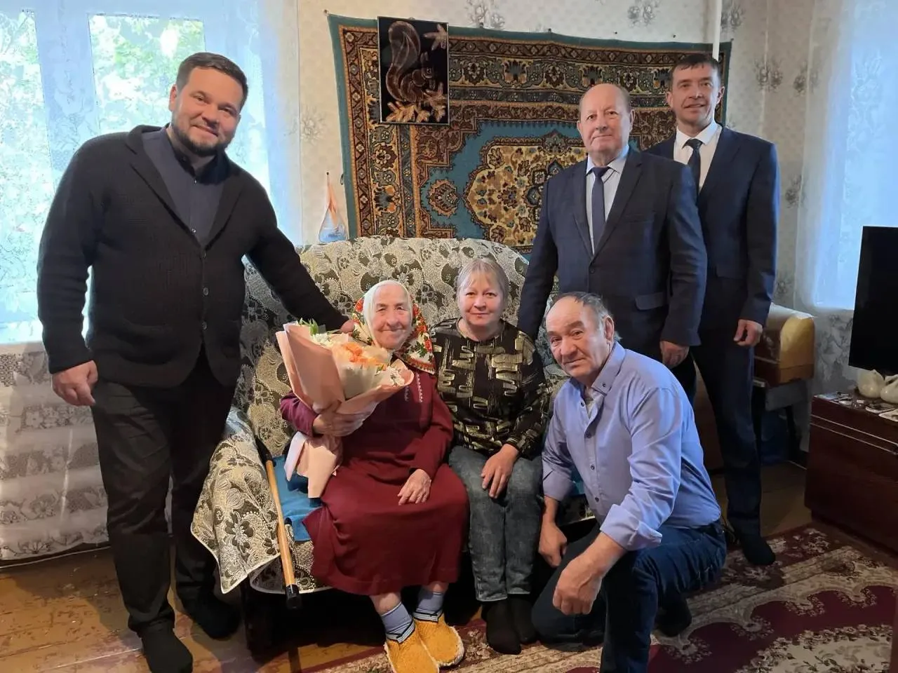 До 100 с лишним лет дожили трое жителей Альметьевска