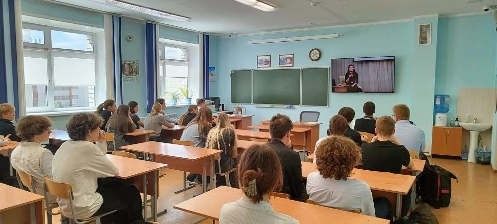 #важно   🔐 Навигатор безопасности: наши ученики учатся ориентироваться в мире угроз!   Сегодня учени