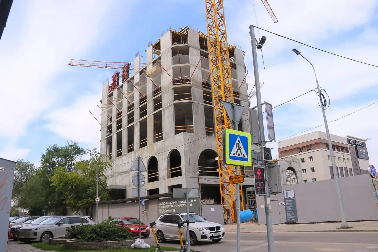 🏗 Новый ЦУМ в Барнауле вырос до семи этажей

Строительство нового комплекса в центре Барнаула продо