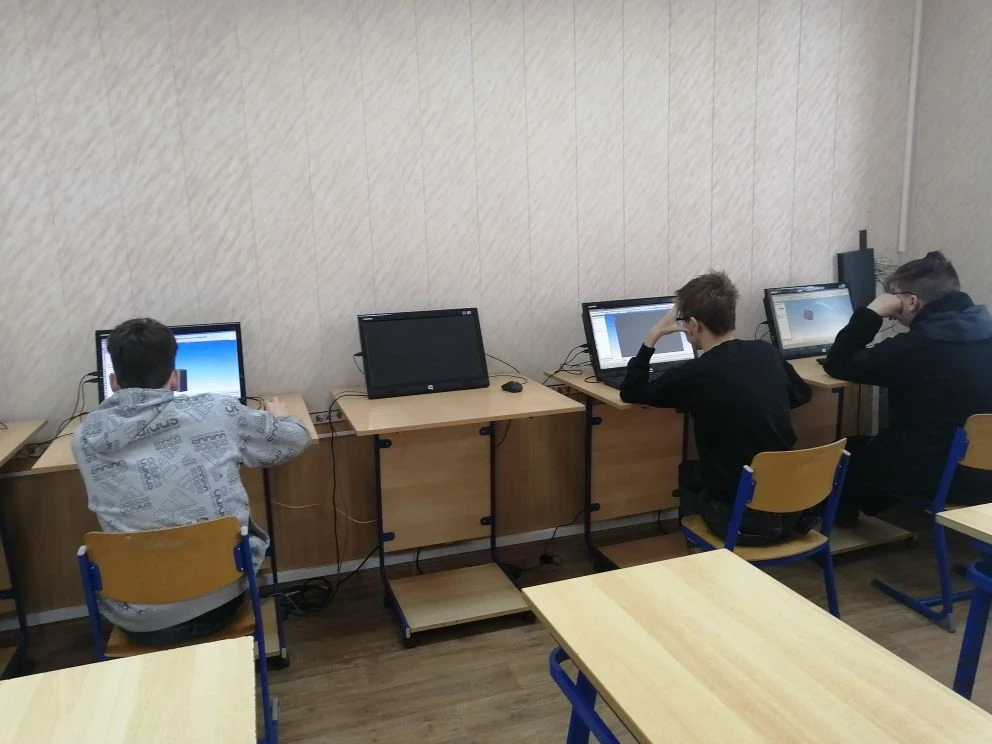 ✨Суббота 18 апреля стала очень насыщенной событиями для наших учеников. 🏫Так, девятиклассники Школы-