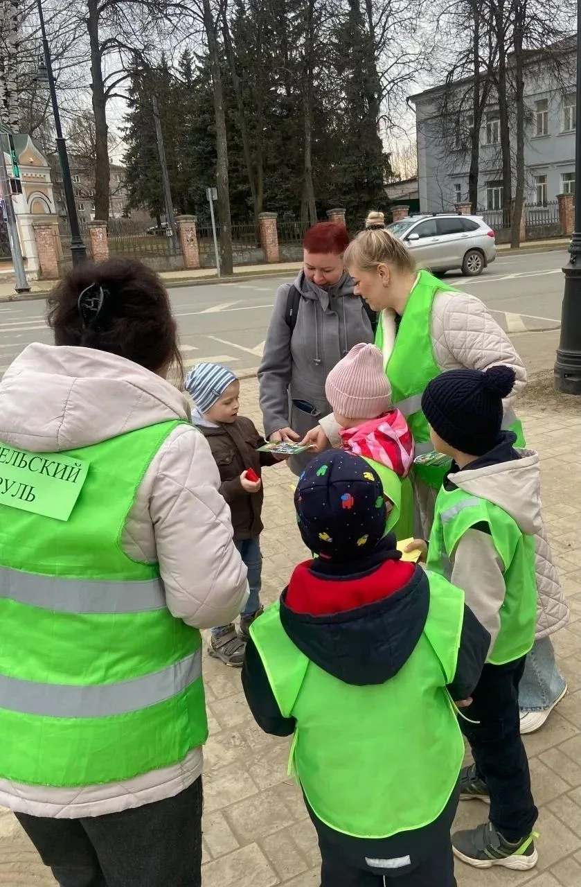Марафон дорожной безопасности 🚗 Перед началом летнего сезона и школьных каникул в Ярославской област