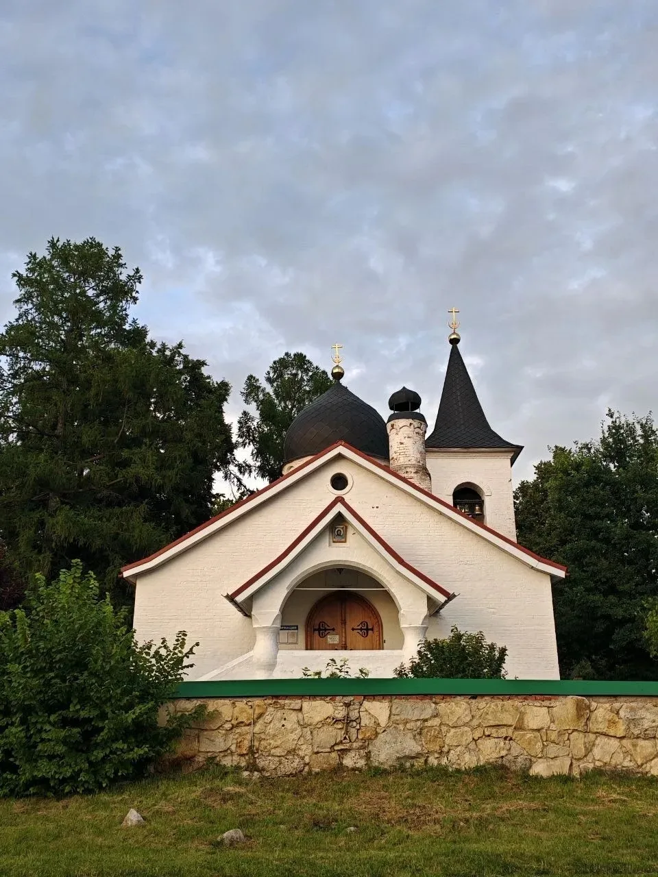 Церковь Троицы Живоначальной в с. Бёхово, Тульская область