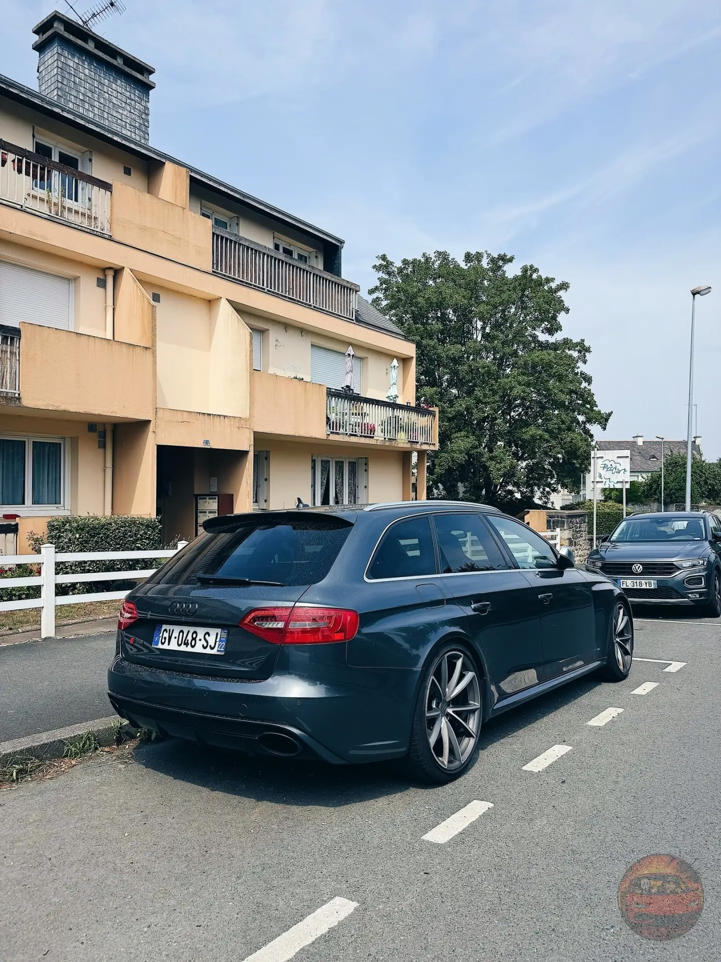 🔴 Последний RS4 с атмосферным V8

Audi RS4 Avant поколения B8 получил мотор, который сегодня уже не