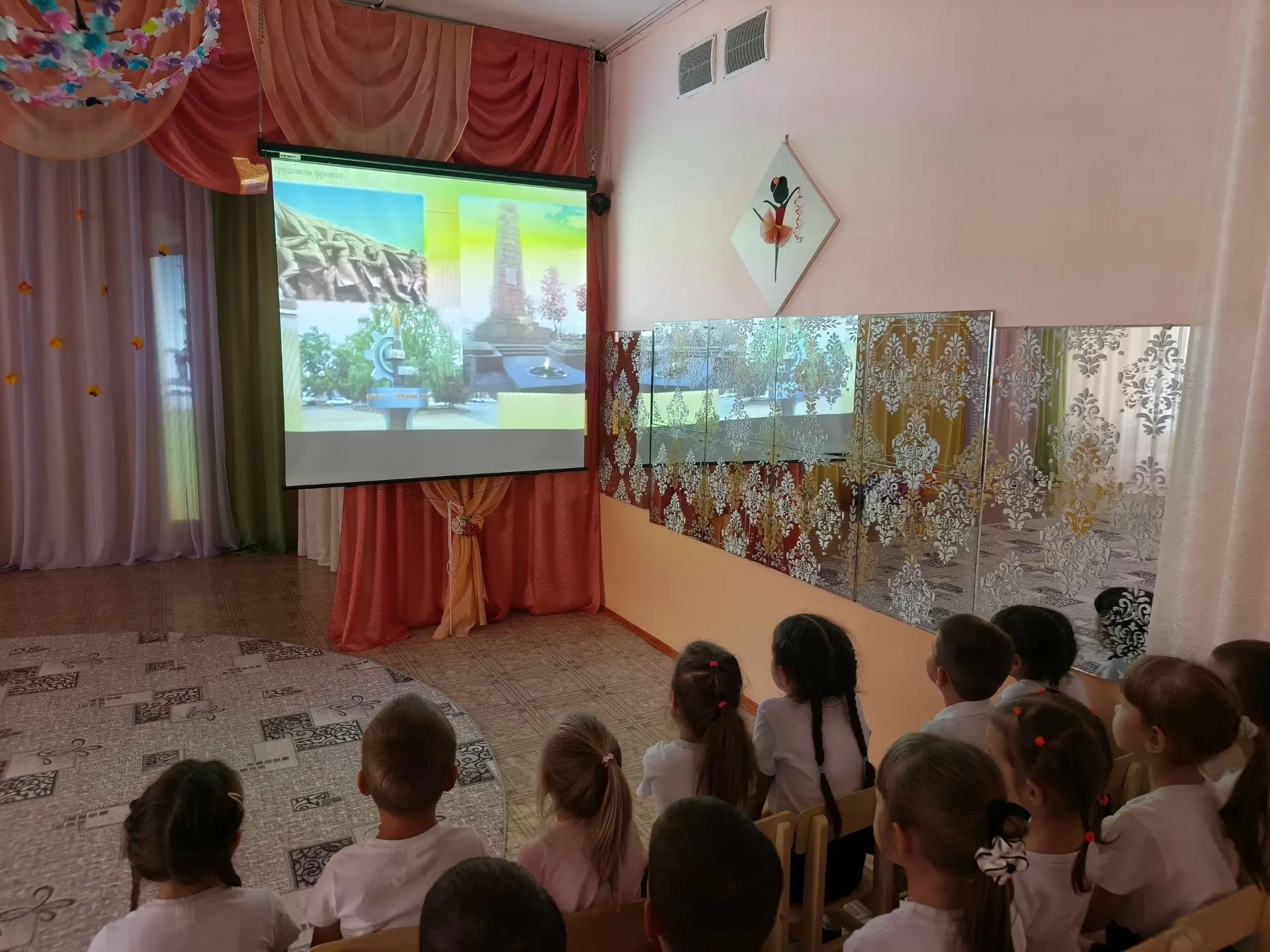 В нашем детском саду прошли важные и вдохновляющие тематические дни, посвященные истори...
