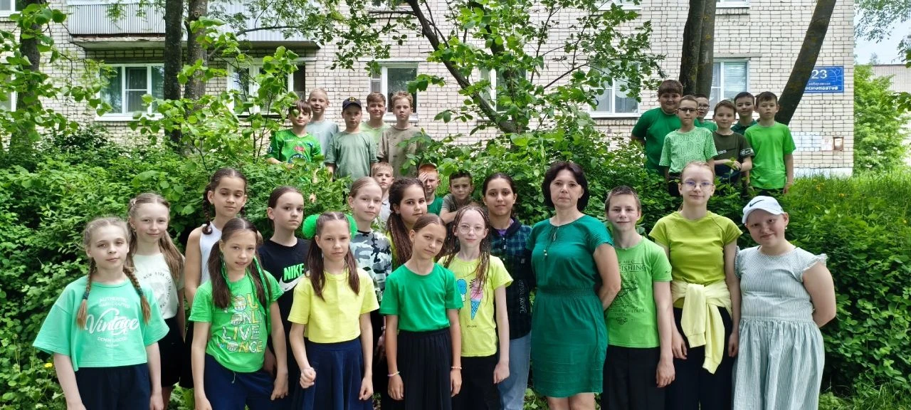 🎨 РАЗНОЦВЕТНАЯ неделя в школе!   📚 Когда пройдена вся программа, написаны контрольные, и всё вокруг 